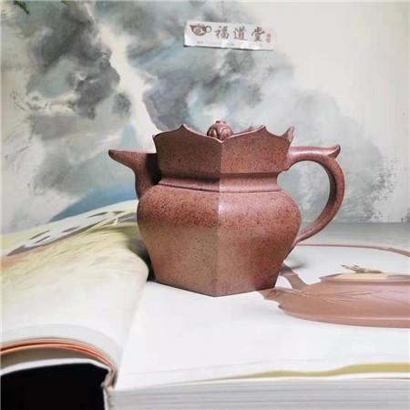 僧帽壺是?紫砂壺藝?的上術?經典，也是不少紫砂玩家的最愛