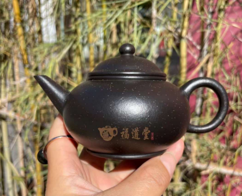 用最繁瑣鋪砂方式，周虎老師手藝一絕《水平壺》