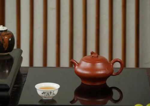 福兔賀歲限量版紫砂壺《壺開福至》，湯宣武老師制