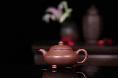 毛建韋原創新作《三腳云爐》，對中小品的拿捏絕了