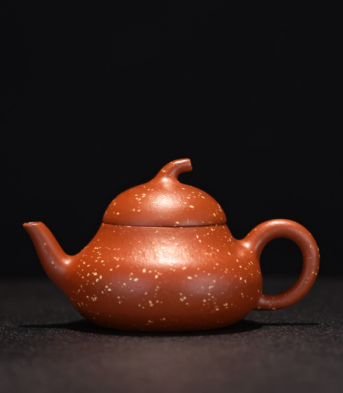 劉榮的茄瓜壺實(shí)拍，段泥砂效堪比灑金工藝！