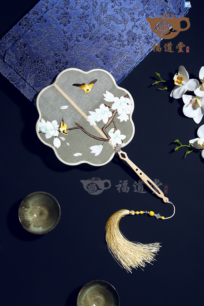 刺繡團(tuán)扇(玉蘭) 刺繡團(tuán)扇(玉蘭)