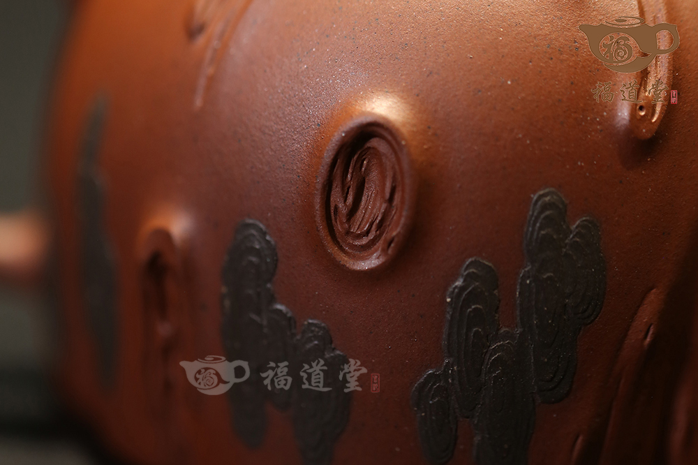 秦嶙