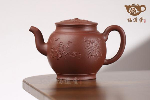 玉尊（泥繪）