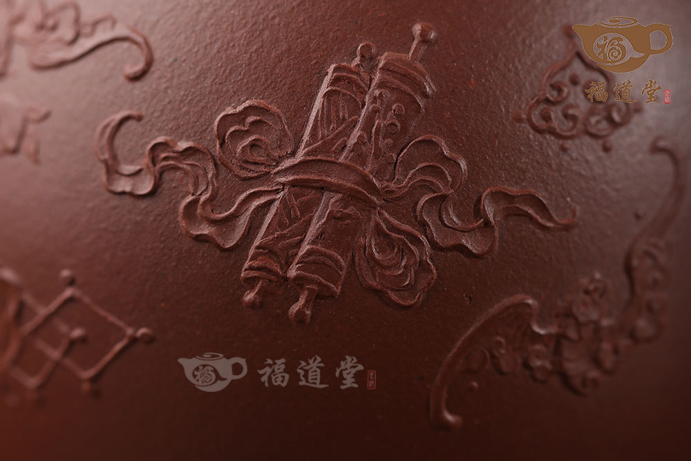 玉尊（泥繪）