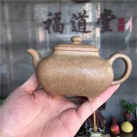 传炉壶相比一般的方器多了一份圆润之美