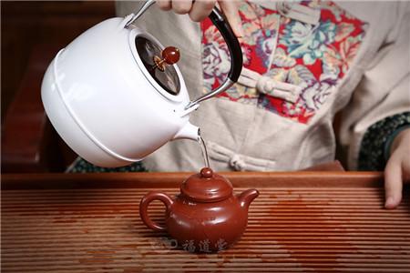 掌握这些窍门，让你的紫砂壶泡茶更好喝