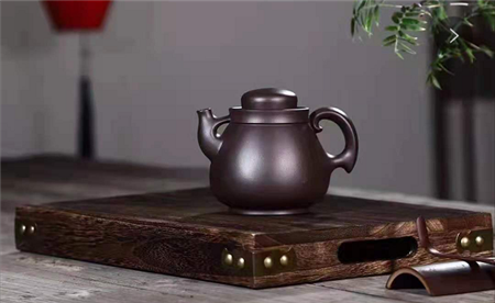 韩美林设计、张红华大师紫砂代表作之【吉德壶】