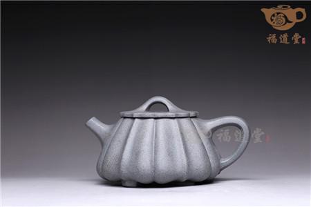 杨军保老师海蓝段泥料作品《菱花石瓢》