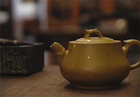 岳尊窑烧制《凤鸣壶》
