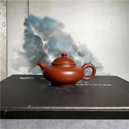 新青年优秀陶手周虎，紫砂作品抱朴守真