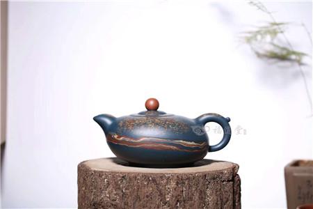 季益顺大师代表作之《晨曲壶》