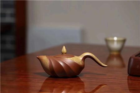 正高工范建中金奖作品《雨打芭蕉》