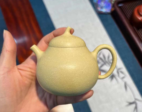 梨皮绿玩壶之人的终极目标