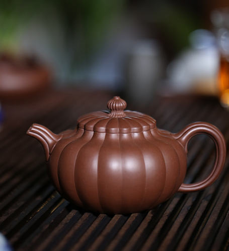 张羡力作《菊蕾》，筋纹生动如诗画，容涵秋色！