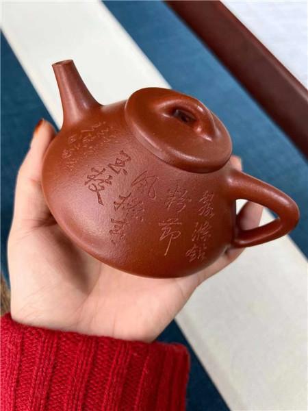 纯红降坡泥紫砂壶