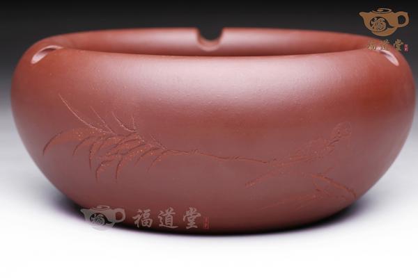 烟灰缸