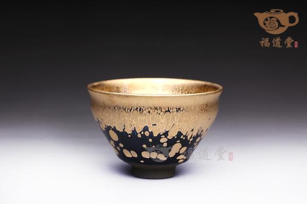金油滴对杯