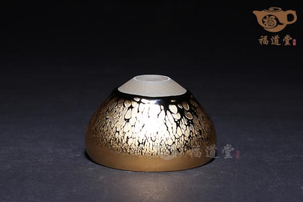 金油滴对杯