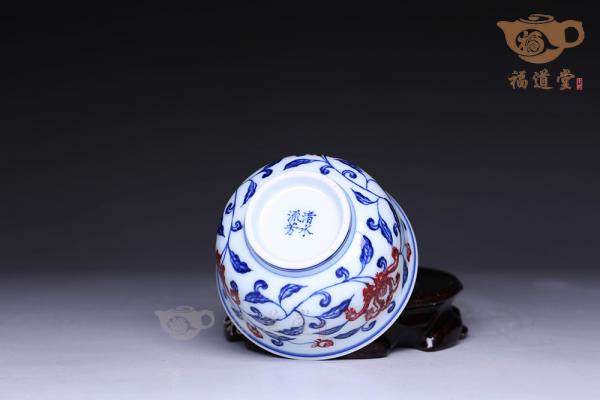 缠枝花儒士杯