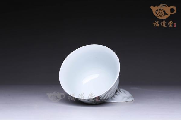 墨龙盖杯