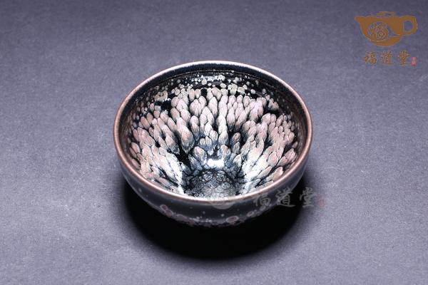 山石风姿建盏