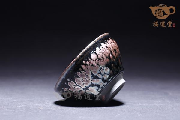 山石风姿建盏