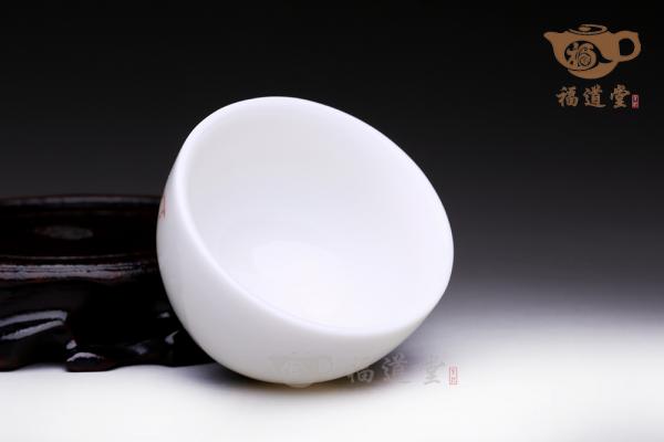 白瓷杯