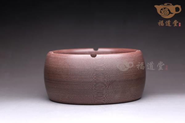烟灰缸