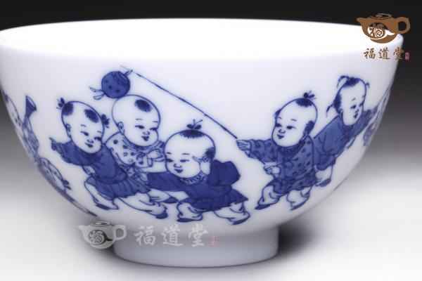 青花婴戏杯