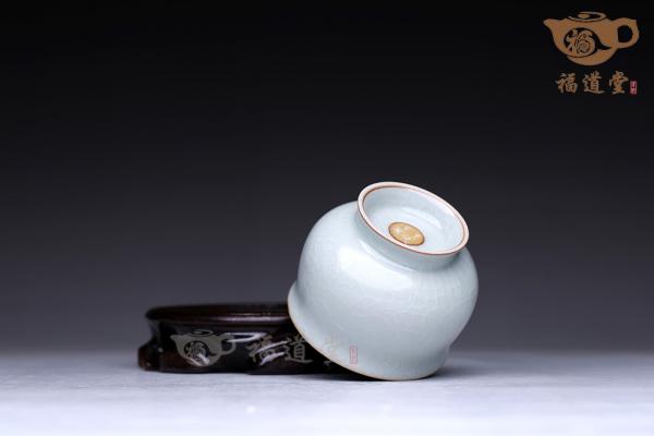 高脚杯