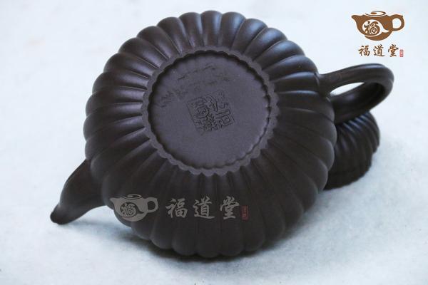 筋纹梨形