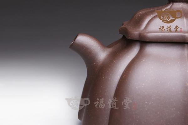 孤菱花壶