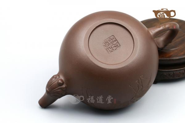 双龙戏珠