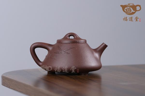 子冶石瓢（泥绘） 