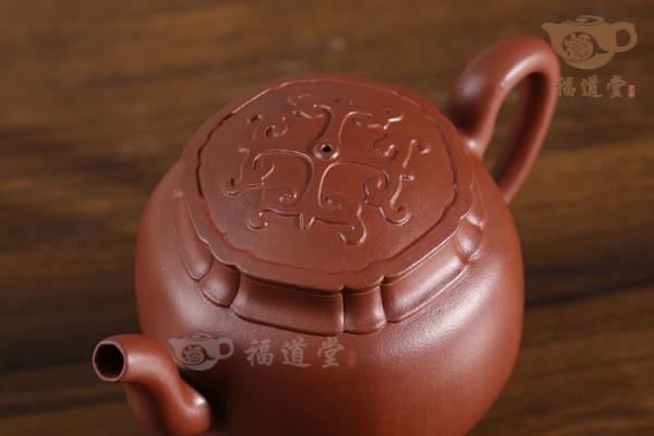 六方玉樽 